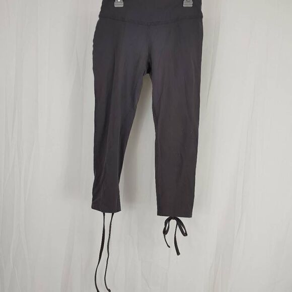 Beyond Yoga Lace Up Capri Gray Women's Size Small Active Legging.Waist 12.5"Ri - Picture 1 of 6